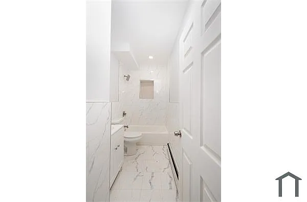 Building Photo - 58 Cleveland St #1