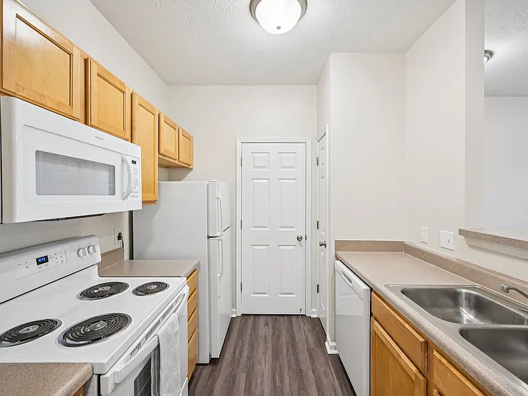 Bayberry Place Apartments — Photo 13