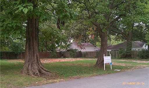 1st image of 305 NW 4th St #3