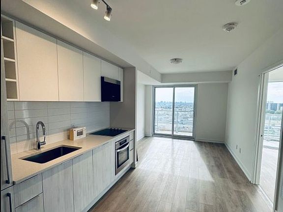 2nd image of 2031 Kennedy Rd #3316