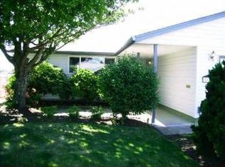 2190 W Santiam Dr, Woodburn, OR