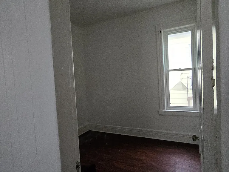 1621 Van Vranken Ave #2 — Photo 3