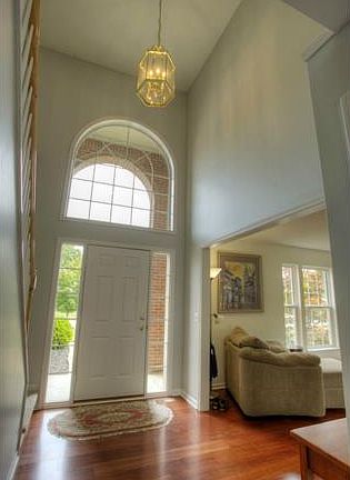 2nd image of 48465 Greenwich Ln