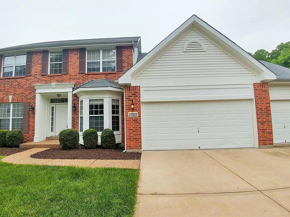 1st image of 17601 Vintage Oak Dr