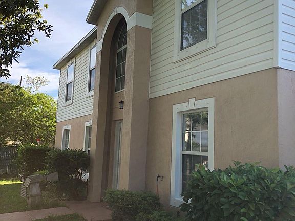 3rd image of 12283 Glenn Hollow Dr