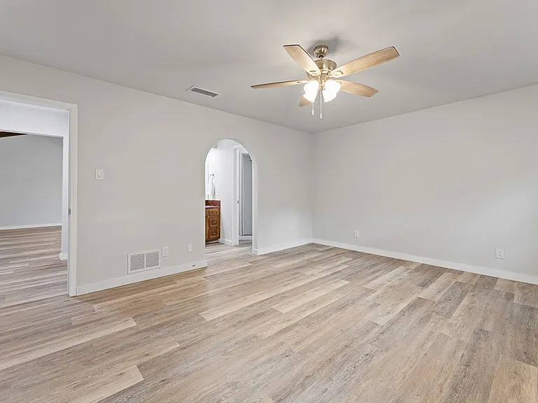 3607 W Michigan Ave — Photo 12