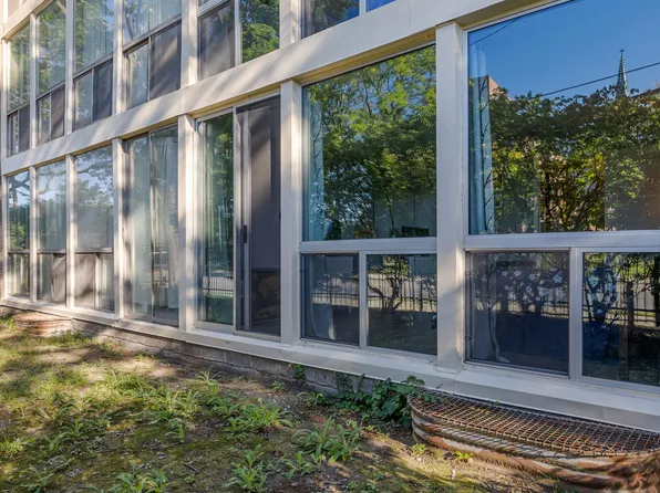 1991 Orleans St, Detroit, MI 48207