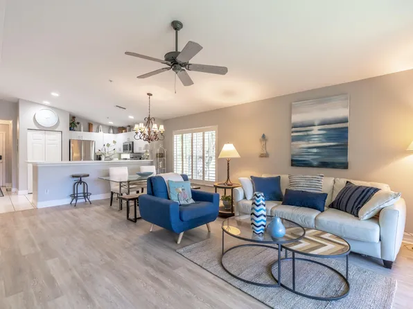 1035 Tarpon Cove Dr APT 201, Naples, FL 34110