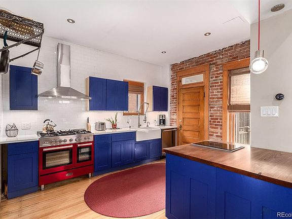 2nd image of 1048 Mariposa St #1