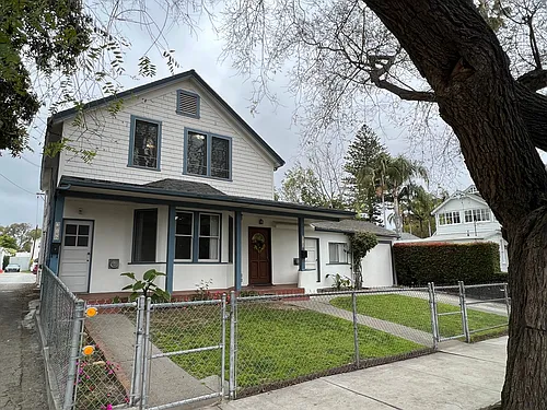 214 W Ortega St Photo 1