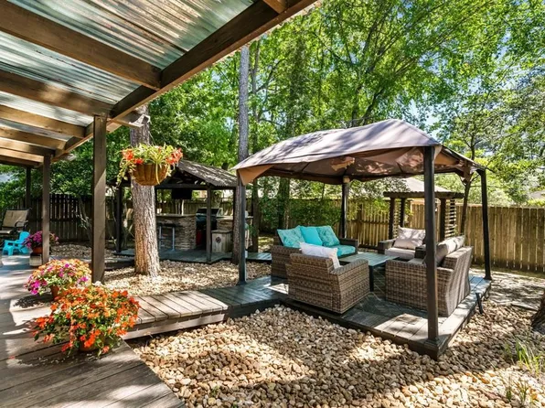 12323 Walden Rd, Montgomery, TX 77356