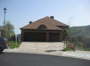 77 Golden Aster Ct, Brisbane, CA 94005