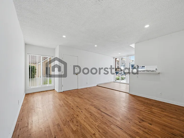 3610 Westwood Blvd #1 — Photo 19