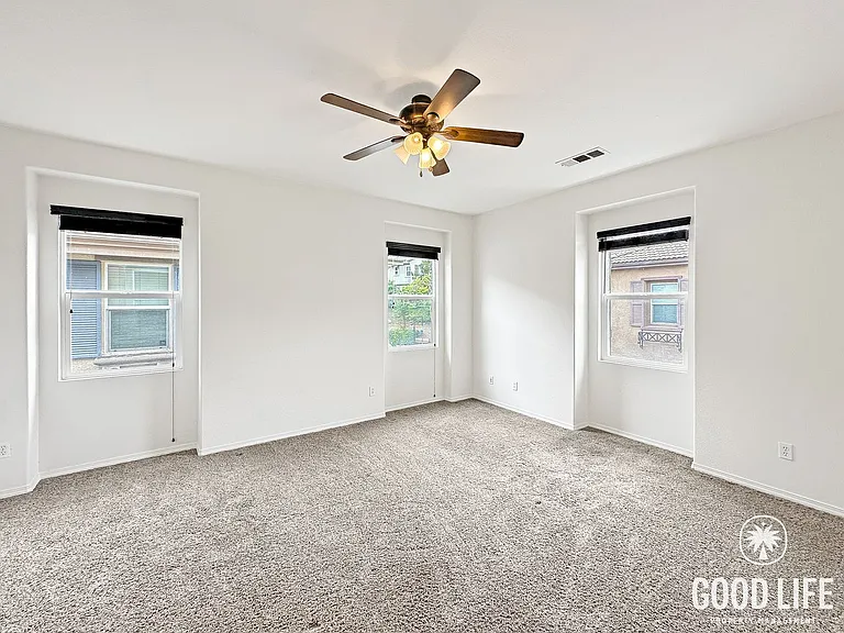 425 S Meadowbrook Dr S #133 — Photo 8