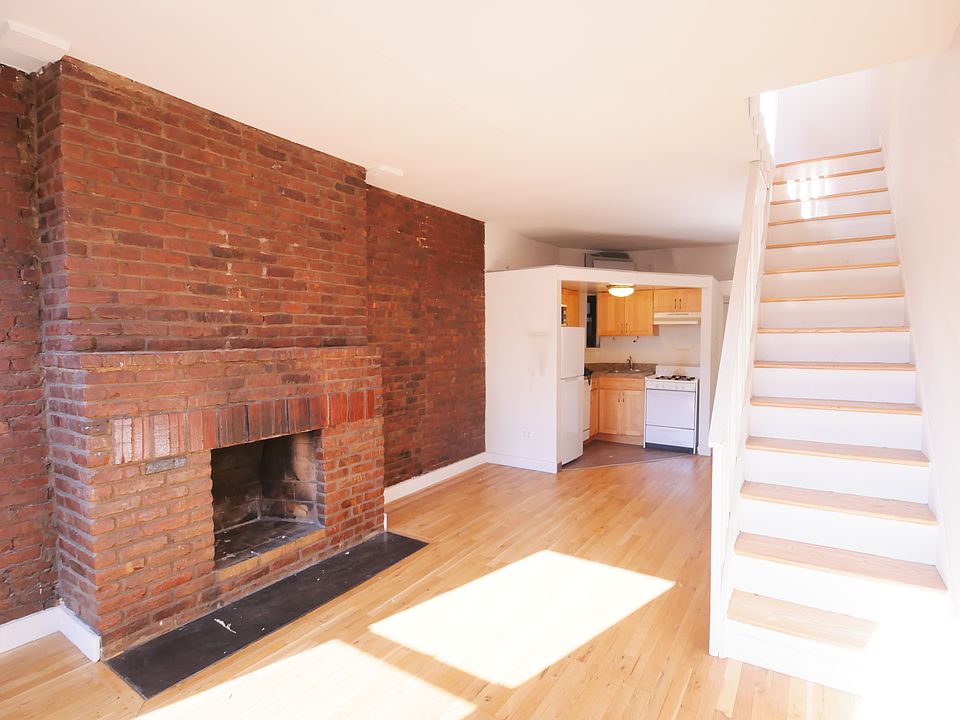 1st image of 425 E 77th St APT 4D