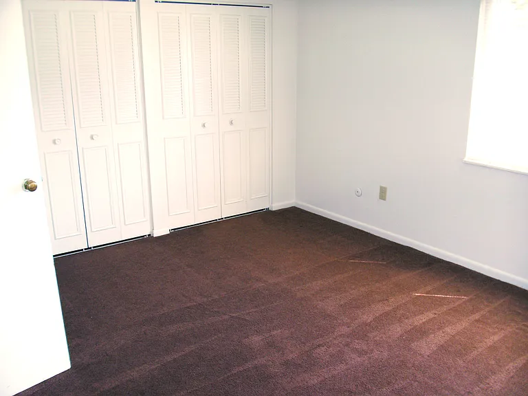 1554 Greene Lake Dr — Photo 4