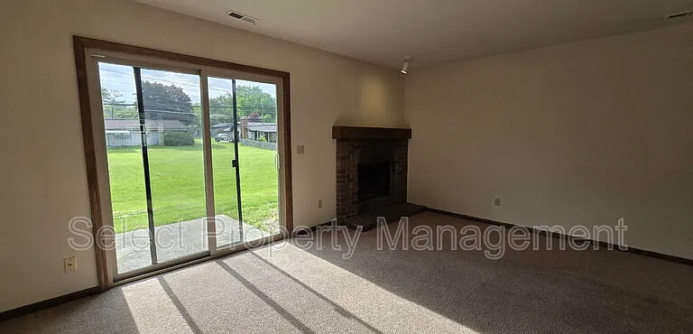 5438 Evard Rd — Photo 7