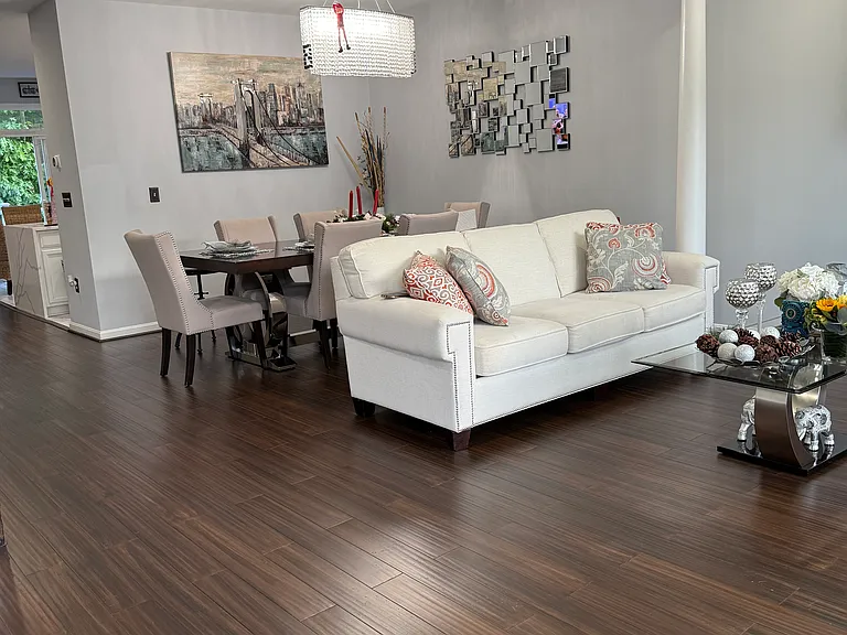 115 Hillside Ct — Photo 3