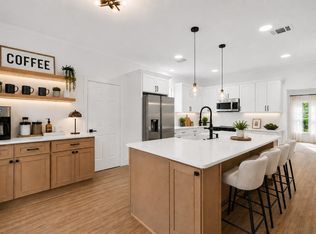 523 Rampart Ln, Conroe, TX 77302