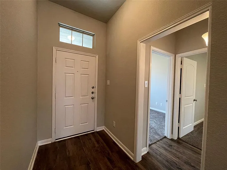 8113 Northgate Loop — Photo 12
