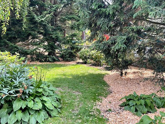 private yard