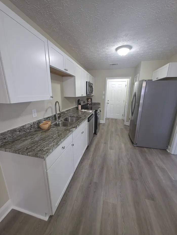 4 bed, 3.0 bath, 1524 sqft, $1,800 — Photo 4