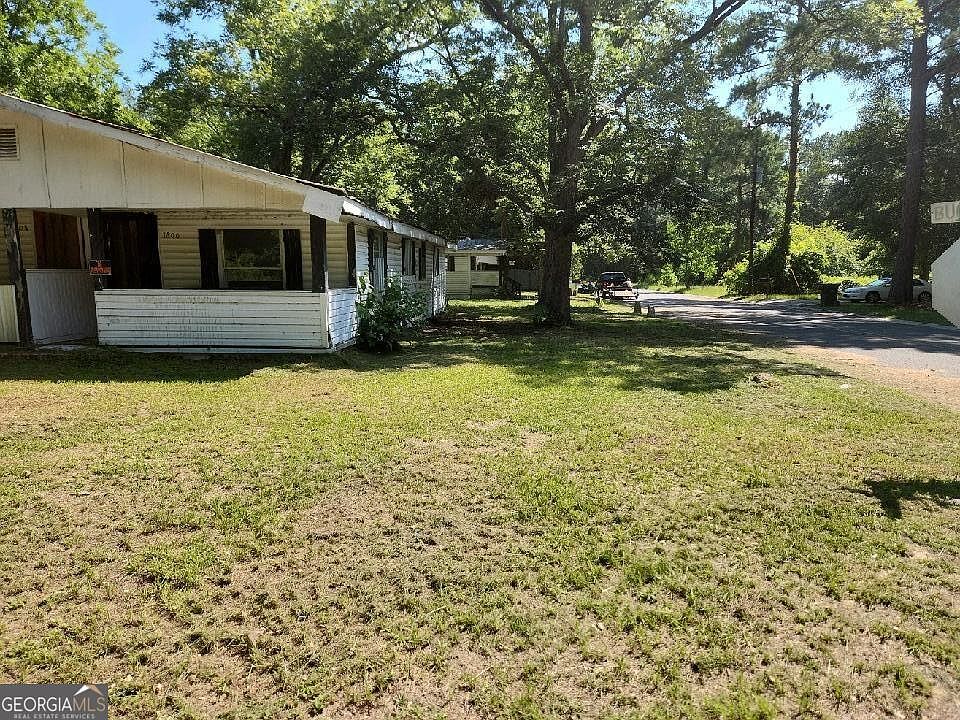 2nd image of 1407 Hazel St