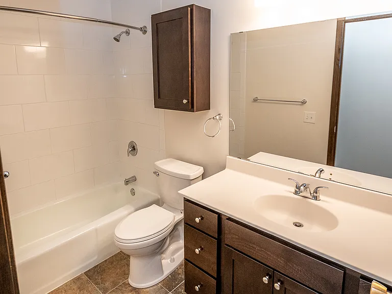 St. Clair Commons | 1304 — Photo 14