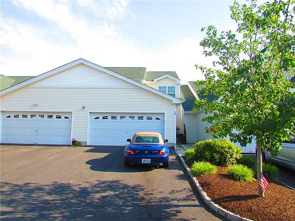 3rd image of 51 Alpine Way #51