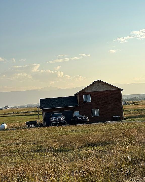 1st image of 11 Backup St