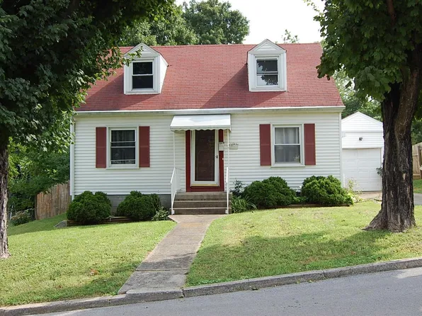 212 Doyle Ave, Paris, KY 40361