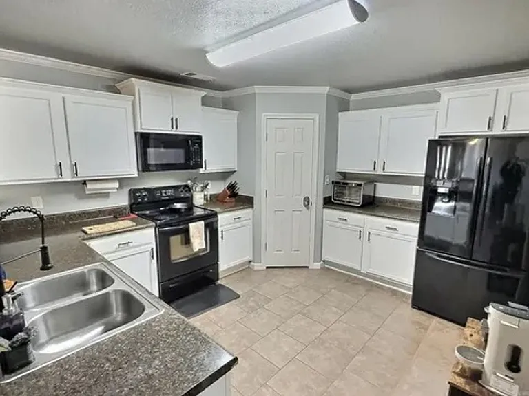 12 Daytona Dr — Photo 12