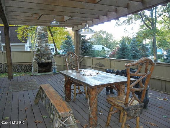 4th image of 8923 E Gull Lake Dr