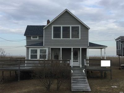 15 Cottage Walk, Gilgo Beach, NY, 11702