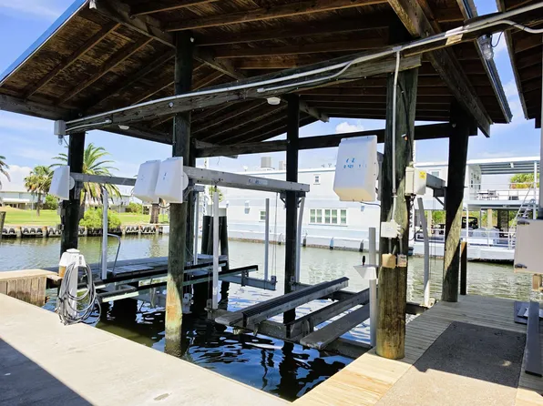 411 Admiral Craik Dr #Bs-72, Grand Isle, LA 70358