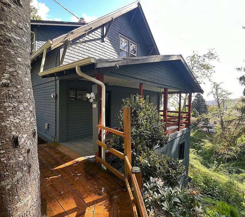 334 Grand Ave