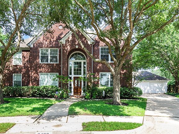 3rd image of 3403 Woodbine Pl