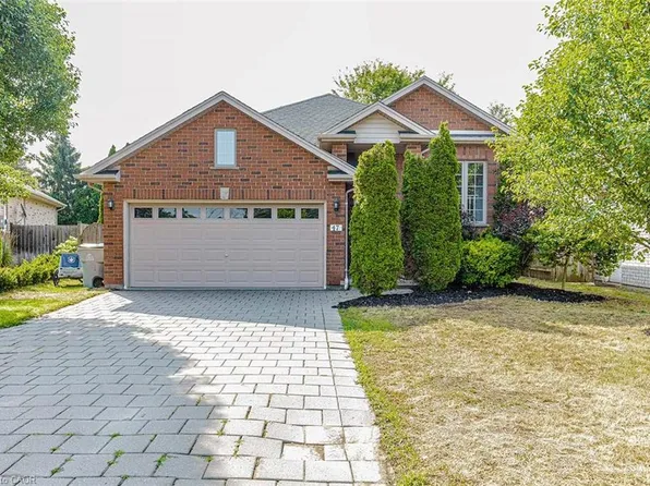 47 Queensway Dr, Strathroy Caradoc, ON N7G 4M2