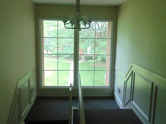 5th image of 730 E Fox Hills Dr