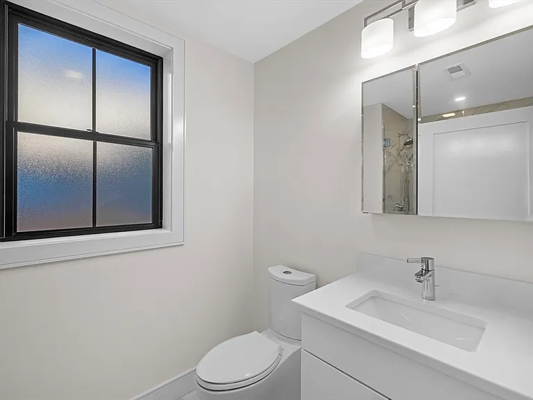 279 Lamartine St #3 — Photo 14