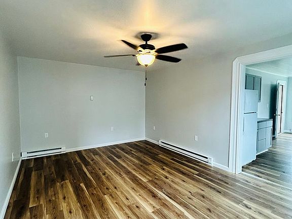 4th image of 100 Main St #1