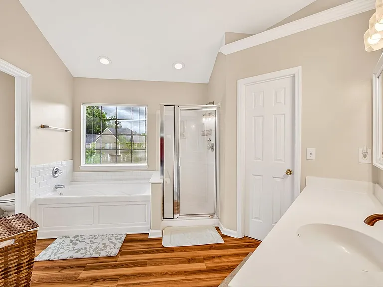 5410 Barnsley Dr — Photo 23