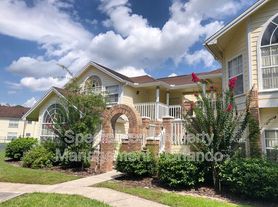5012 Laguna Bay Cir, Kissimmee, FL