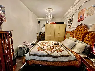 Rented by R New York