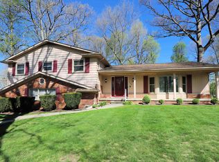 1129 Burnt Leaf Ln, Grand Blanc, MI 48439