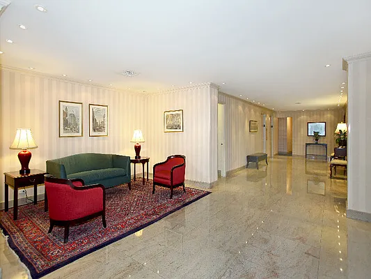 Sold by Sotheby's International Realty | media 6