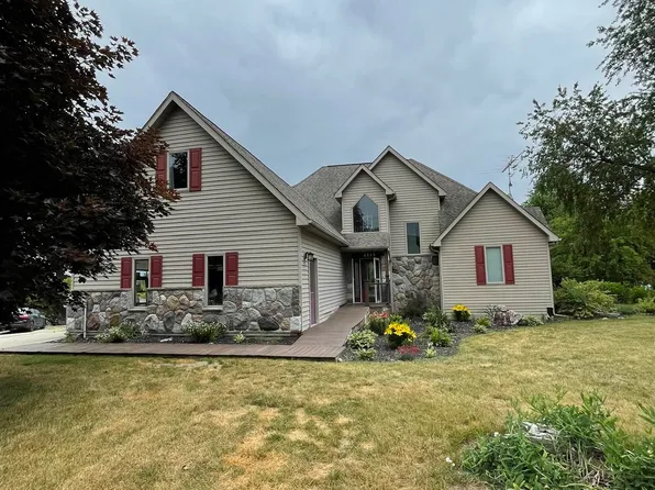 4843 Columbiaville Rd, Columbiaville, MI 48421