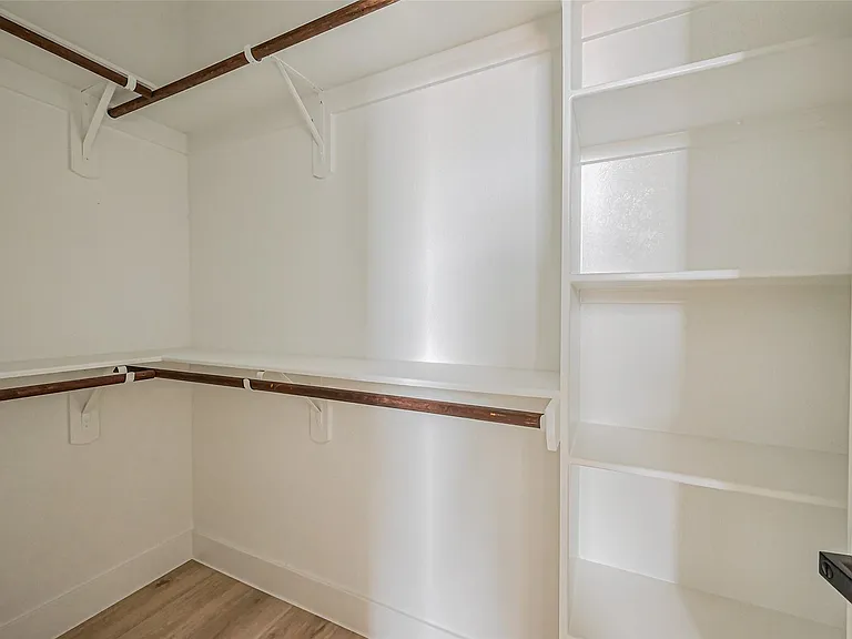 4207 Ward St — Photo 35