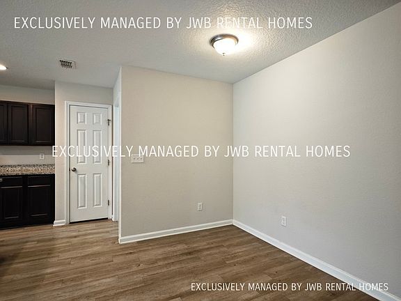 3rd image of 7523 Hare Ave
