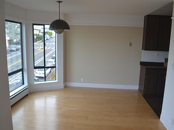 2nd image of 335 Euclid Ave APT 203
